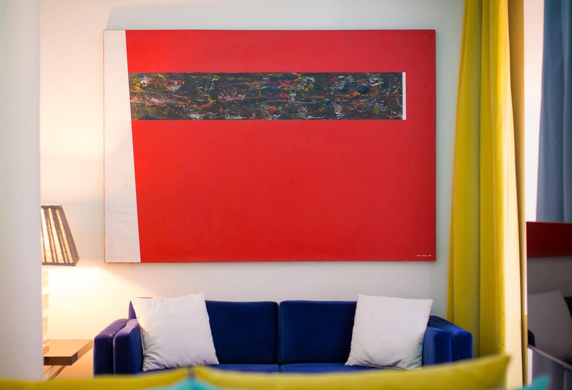 Holiday Inn Express Lisboa - Av. Liberdade By Ihg Eksteriør bilde